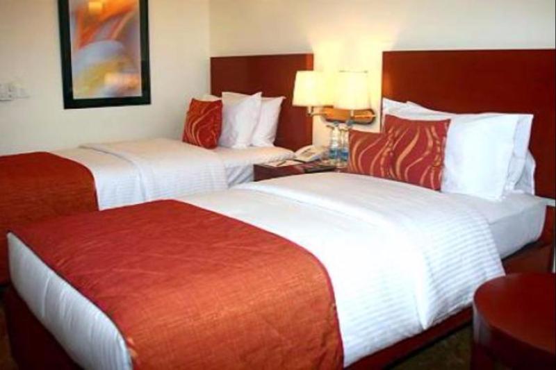Royal Sarovar Portico Siliguri Bagian luar foto