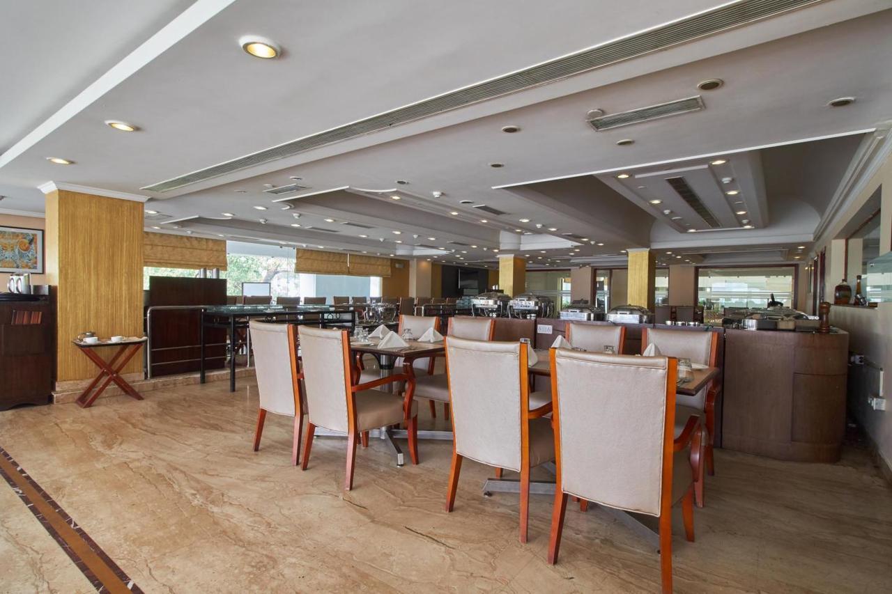 Royal Sarovar Portico Siliguri Bagian luar foto
