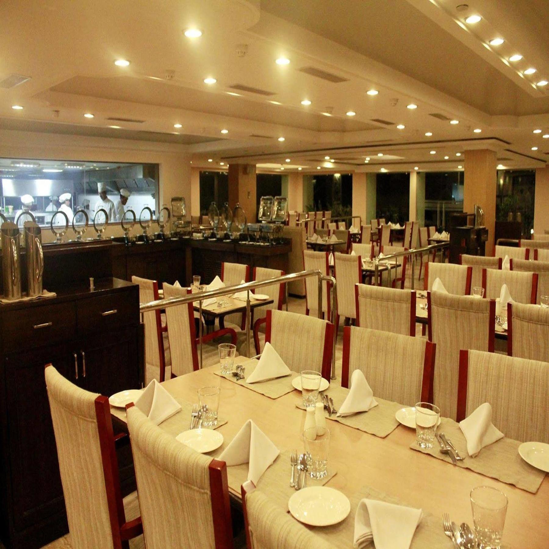 Royal Sarovar Portico Siliguri Bagian luar foto