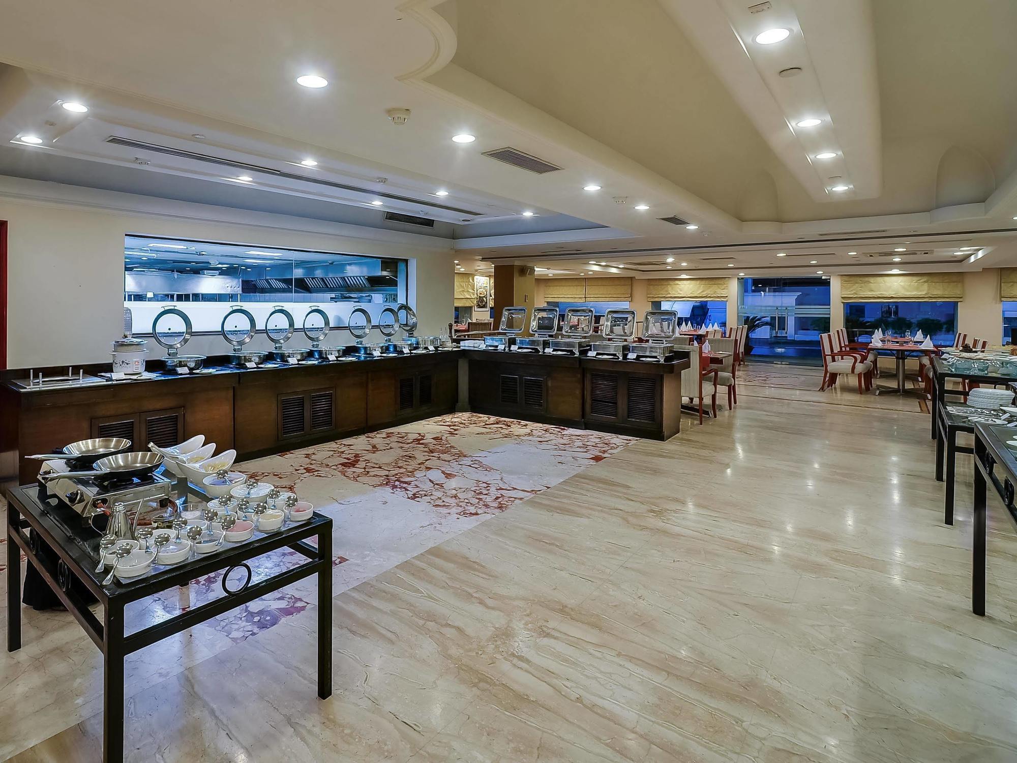 Royal Sarovar Portico Siliguri Bagian luar foto